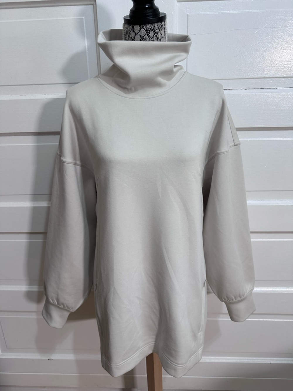 Lululemon Modal-Blend Turtleneck Tunic Size 10 Bone Super SOFT $138